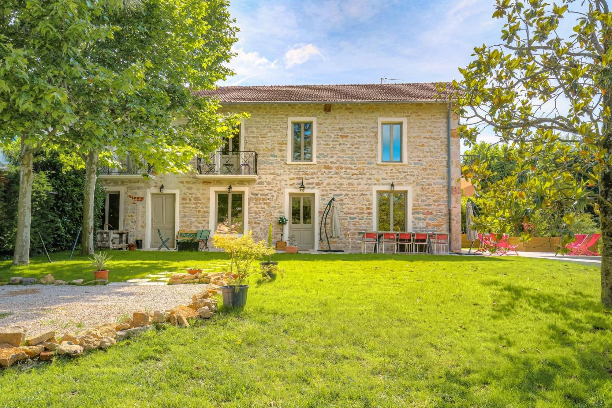 Villa Charmante Maison Avec Piscine Proche Lyon Dardilly Exterior foto